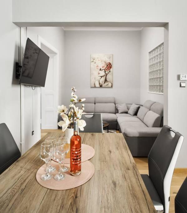 City Twenty 2Bdr Apartment By Irundo Zagreb Ngoại thất bức ảnh